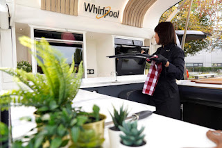 Peugeot Partner Whirlpool Experience Tour (2021) Side Detail