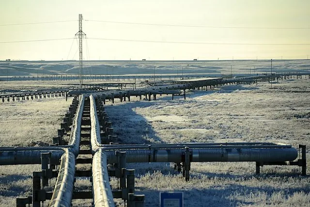 Cover Image Attribute: The file photo of Bovanenkovo gas field, which is the largest field in the Yamal Peninsula (Russia) in terms of explored gas reserves / Source: Wikimedia Commons-Presidential Press and Information Office