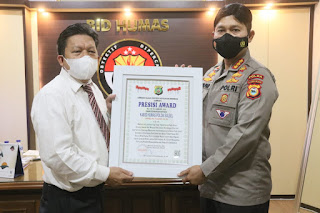 Berhasil Angkat Citra Polri Hingga Bawa Humas Sulsel Menjadi Terbaik, Kabid Humas Polda Sulsel Raih Presisi Award Dari LEMKAPI