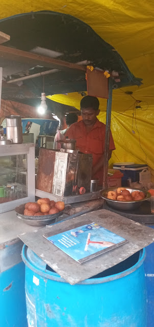 My favourite breakfast Dhaba next to " Citi Hotel"  in Babu Lane.