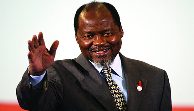 Joaquim Chissano defende mais apelos à paz no país