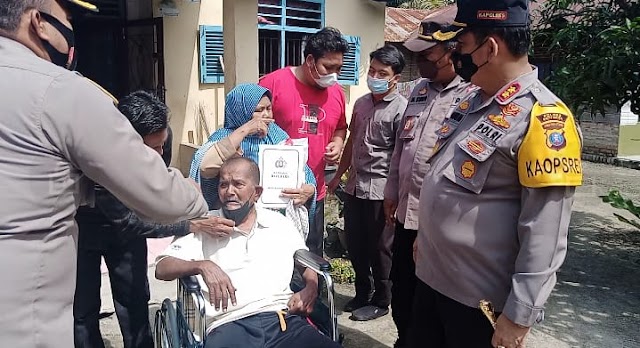 SANG PEJUANG KAUM DHUAFA SAMBANGI KELUARGA IBU PENJUAL JAMU KELILING