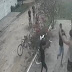  VÍDEO: Casal é agredido e roubado por quadrilha na entrada de pousada; veja