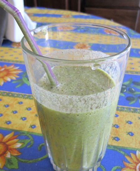 Green Chocolate Cake Batter Smoothie!