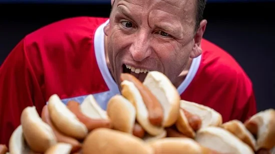 What Nathan’s Hot Dog Eating Contest Can Teach You About Viral Marketing (and Blowing Up Your Blog)