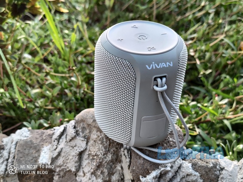 Speaker Bluetooth dengan fitur tahan goresan