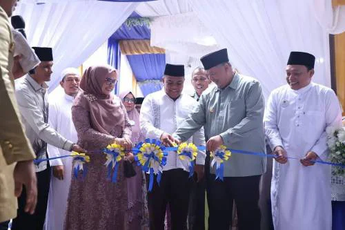 Wako Zul Elfian Umar Resmikam Kantor PT. Travel Umrah Rangkayo Mulia Haramain Cabang Kota Solok