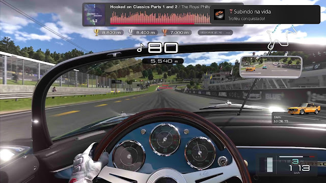 Review: Gran Turismo 7 se distancia dos simuladores, mas resgata a