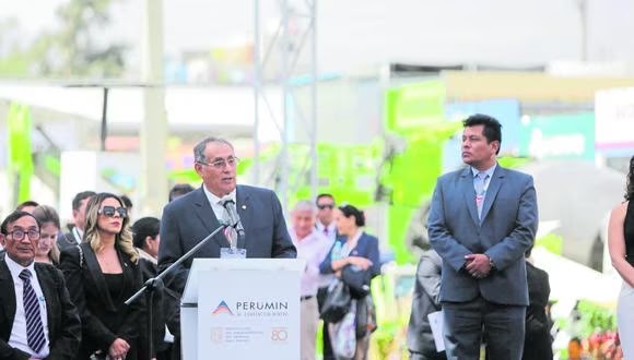 Ministro de Energía y Minas, Óscar Vera, apoyará el diálogo para el proyecto minero Tía María