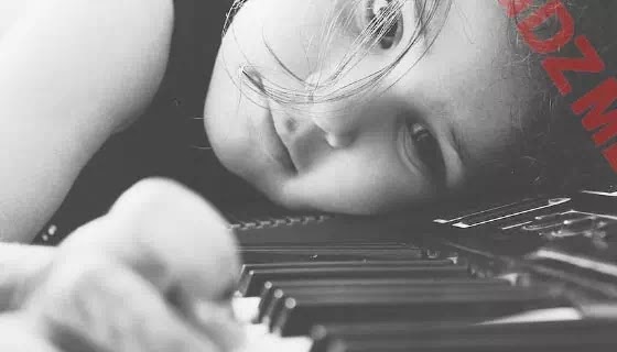 فوائد وأهمية العزف على ألة البيانو