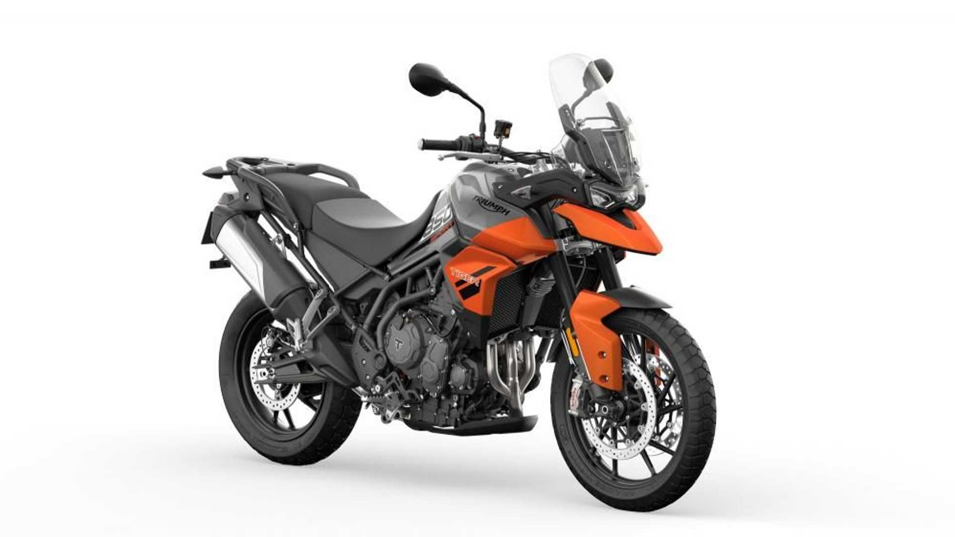 Triumph continues to keep the Tiger line fresh by adding three new color options : Caspian Blue and Matte Graphite, Sandstorm and Graphite , and Baja Orange . These new colors will be available in July 2022. For the 2023 model year, there will be : Anything new or new technology must come together again at the end of the year.  The Tiger series is available in four versions : first the Tiger 660 , then the Tiger 850 Tiger 900 and finally Tiger 1200. Additional colors will be associated with the Tiger 900 on the GT, GT Pro, Rally and Rally trim levels Pro and Tiger 850. . Sports.  Starting with the Tiger 850 Sport , new color options in the lineup are Graphite and Baja Orange . Orange serves as a complement to the gray base color, and Triumph has chosen to paint the beak. side of the front fender and part of the front fairing.  The Tiger 900 GT and GT Pro models take it to the next level. It receives a gorgeous shade of blue that Triumph calls Caspian Blue . The color is painted over almost all of the Tiger 's body panels.  The final color option is for the off-road-focused Tiger 900 Rally and Rally Pro . Called Sandstorm , this color has a texture similar to khaki. but mainly beige Decorated with black , white and silver on the tank and fairing of the bike. The tank and beak are sand colored.