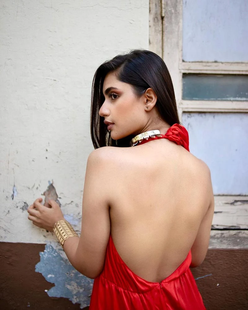 Anushka Luhar hot backless dress