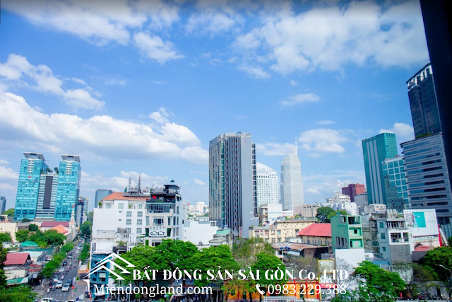 Ban-nha-mat-tien-le-thanh-ton-quan-1-quan-1