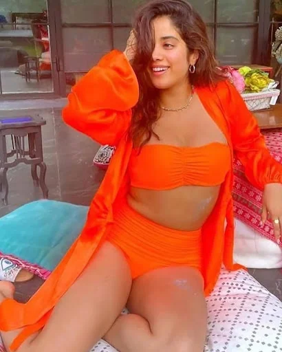 Janhvi Kapoor bikini curvy body hot actress