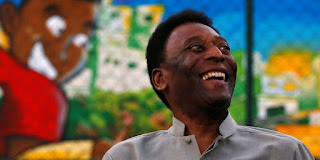 Pelé recebe alta após internação para tratamento de tumor no cólon