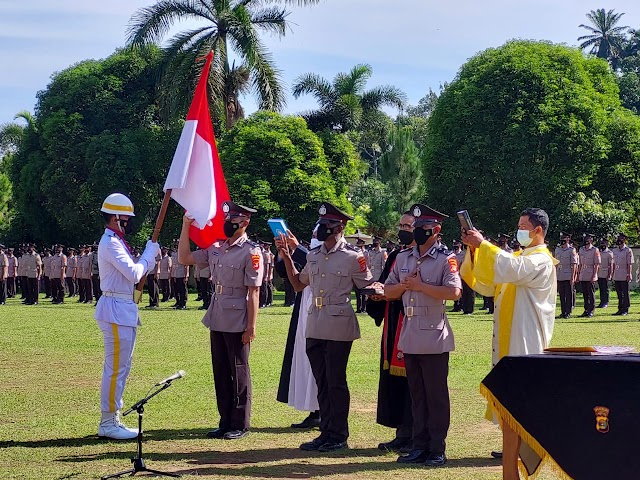 Wakapolda Melantik dan Mengambil Sumpah Bintara Polri di SPN Polda Lampung