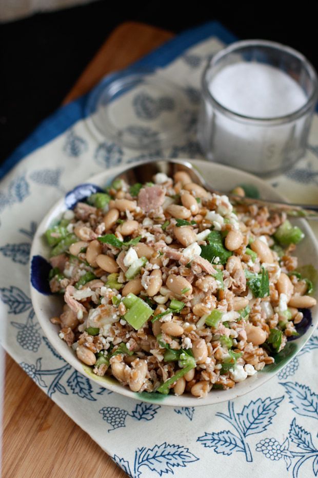 Italian Tuna and White Bean Farro Salad Recipe