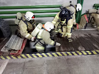 Дежурные караулы 117-й пожарно-спасательной части с постоянной периодичностью совершенствуют практические навыки по отработке действий в составе звена газадымозащитной службы (ГДЗС)