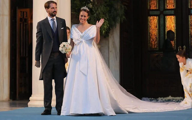 Nina Flohr is wearing wedding dress by Chanel Fall 2020 Couture. Princess Nina Flohr is wearing the Antique Corsage Tiara