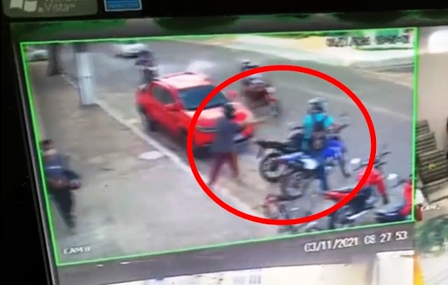 Homem tem moto roubada enquanto estacionava em avenida do Centro de Parnaíba