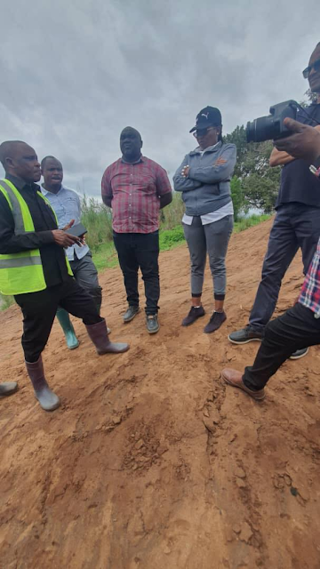 Mtendaji Mkuu TARURA na Mbunge Sichwale wakagua Ujenzi wa Daraja la Msagano na Kivuko  Wilaya ya Momba - Songwe