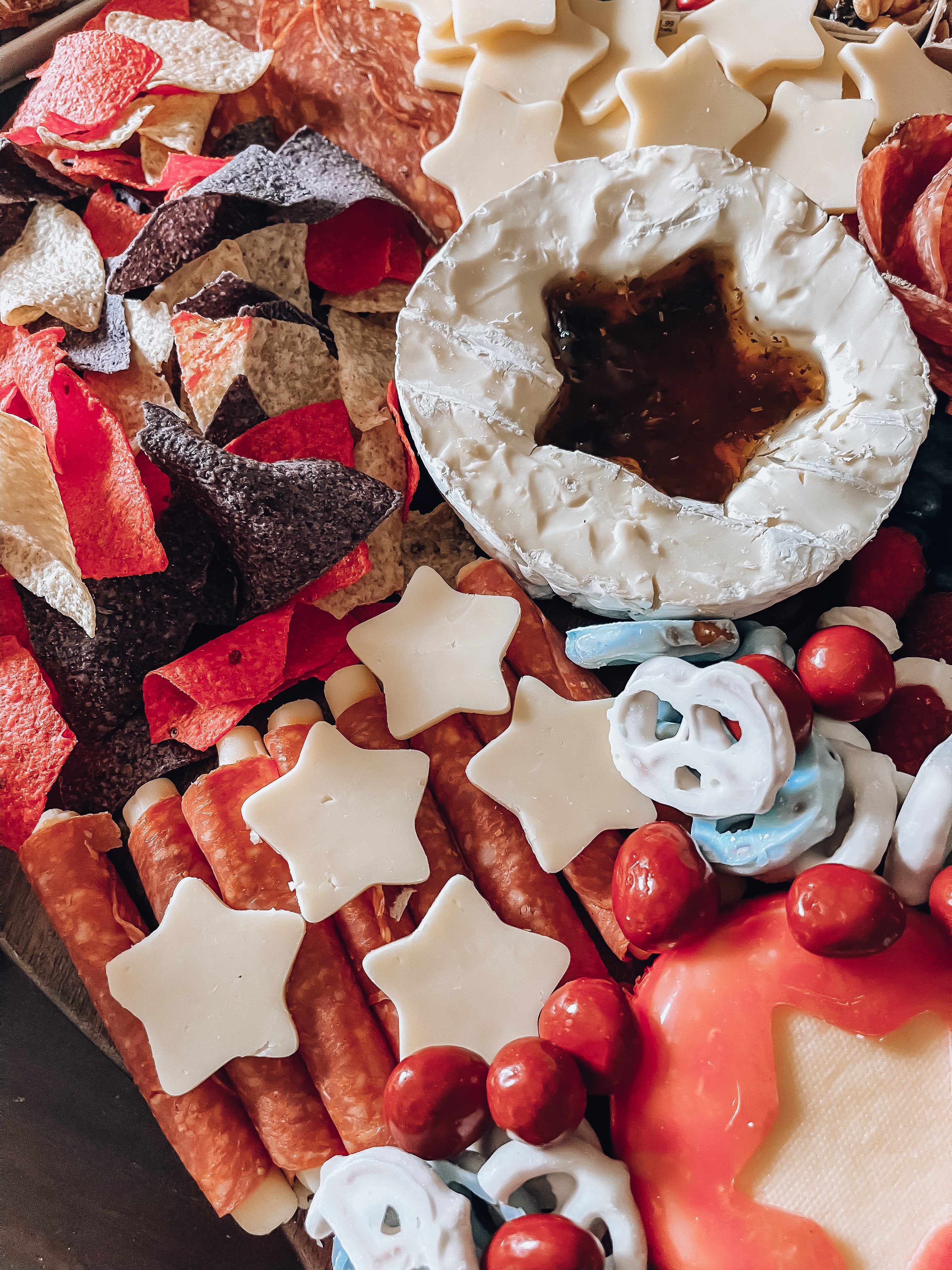 Patriotic Charcuterie Board - Something Delightful Blog #cheeseboard #July4thFood #July4thCheeseBoard #CharcuterieBoard