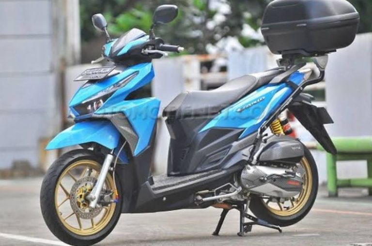 Modifikasi Vario 150 Touring warna biru