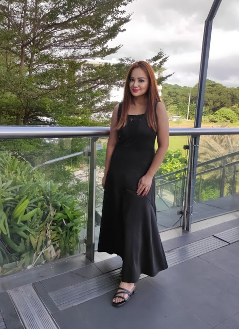 black maxi dress outfit