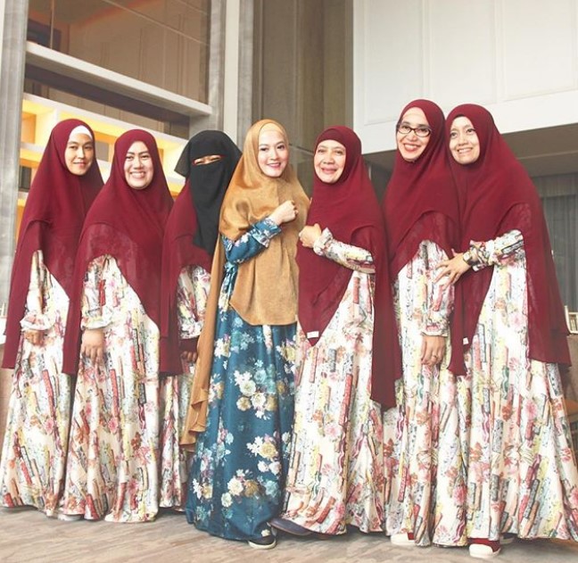 Model Baju Gamis Syar’i Lyra Virna, Gamis Syar’i