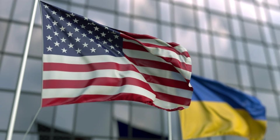 США оголосили часткову евакуацію посольства в Україні
