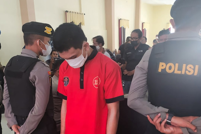 Polisi borgol 'ninja' yang gasak toko Alfamart di Mataram