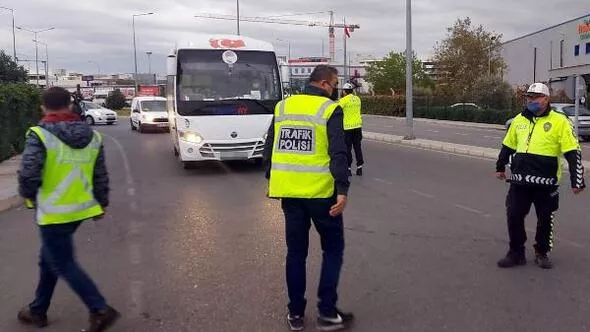 İzmir'de sürücülere 1 haftada 25 bin 690 trafik cezası kesildi