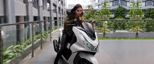 Cara Menyalakan Motor PCX 160 Menggunakan Smart Key System