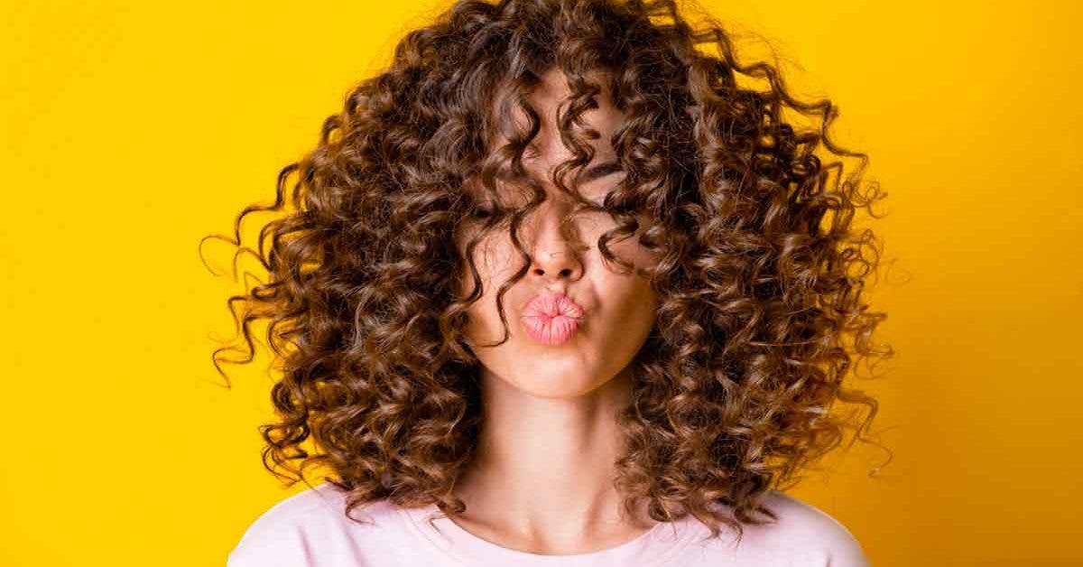How To Refresh Your Curly Hair In The Morning?