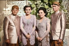 Kebaya Seragam Keluarga Pengantin Muslimah