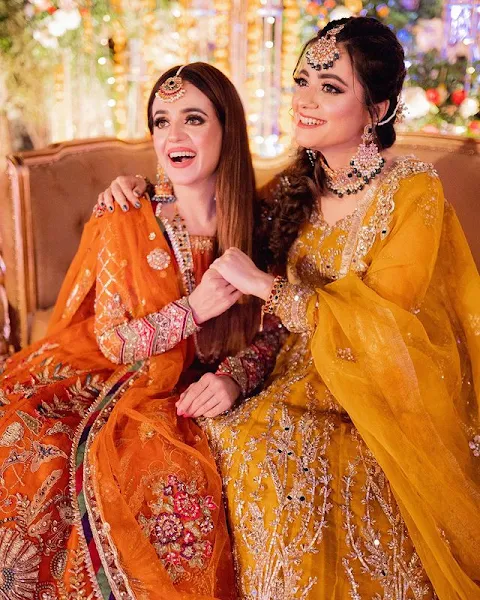 Beautiful Pictures from Kompal Iqbal Mehndi Event