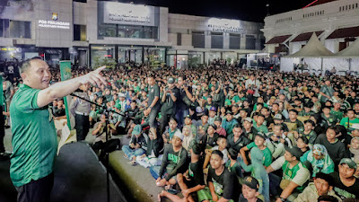 Meriah dan Semarak, Polrestabes Surabaya Fasilitasi Bonek Bonita Nobar Persebaya vs Arema FC