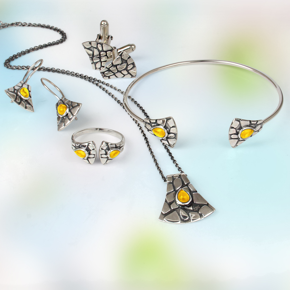 Citrine Statement Jewelry- A Unique Birthday Gift for November-Born Individuals