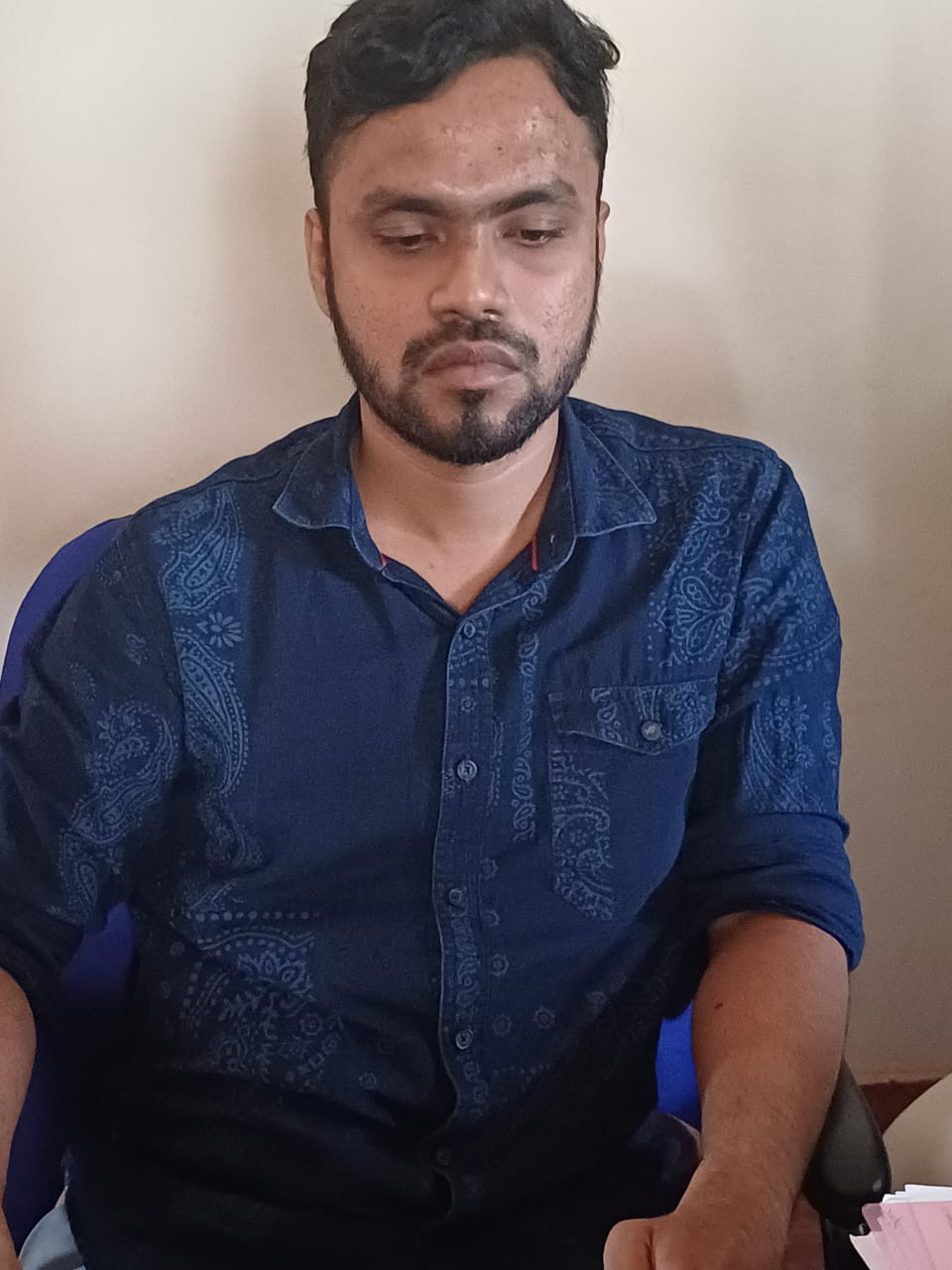 ಮಂಗಳೂರು: ಅಜ್ಜನ ಮರಣಪ್ರಮಾಣ ಪತ್ರ ಪಡೆಯಲು 13 ಸಾವಿರ ಲಂಚ ಸ್ವೀಕರಿಸುತ್ತಿದ್ದಾಗಲೇ ಗ್ರಾಮ ಆಡಳಿತ ಅಧಿಕಾರಿ ಲೋಕಾಯುಕ್ತ ಬಲೆಗೆ 