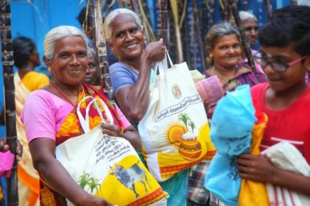 ரேஷன் கார்டுதாரர்களுக்கு பொங்கல் பரிசு.NPHH PHH Ration card pongal gift in 2023