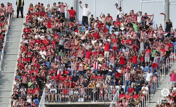 Más de 600 aficionados del Almería viajarán a Málaga