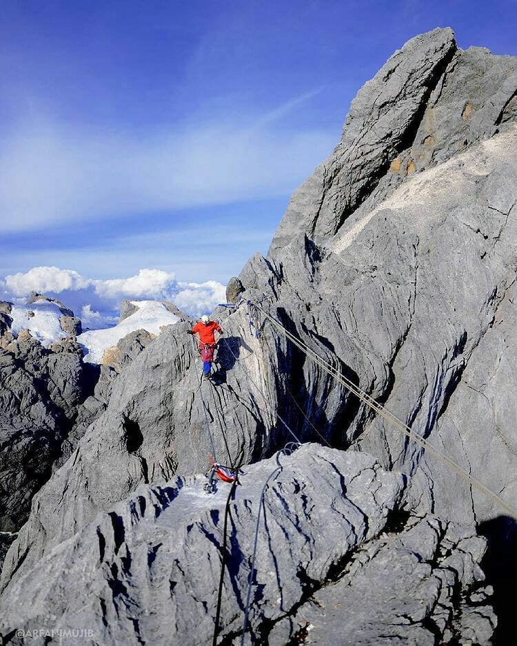 Puncak Jayawijaya Papua