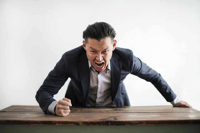 Tips To Combat Seasonal Stress and Anxiety This Winter
