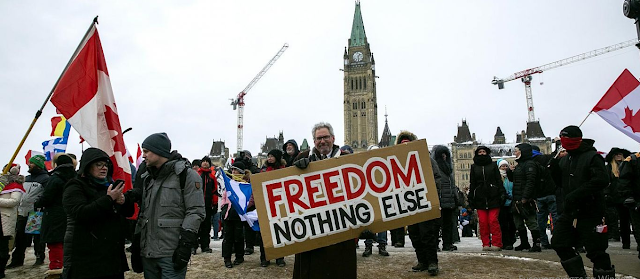 Καναδάς: «Παγώνουν» λογαριασμούς όσων διαμαρτύρονται για την υποχρεωτικότητα TOY EMBOΛΙΟΥ! 