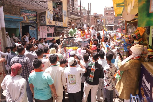 कांग्रेस प्रत्याशी डॉली शर्मा ने लोनी विधानसभा क्षेत्र में विशाल रोड शो का किया आगाज