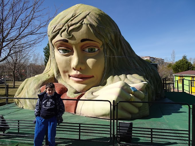 La mujer gigante. Actividad didáctica en el Parque Europa (Torrejón de Árdoz)