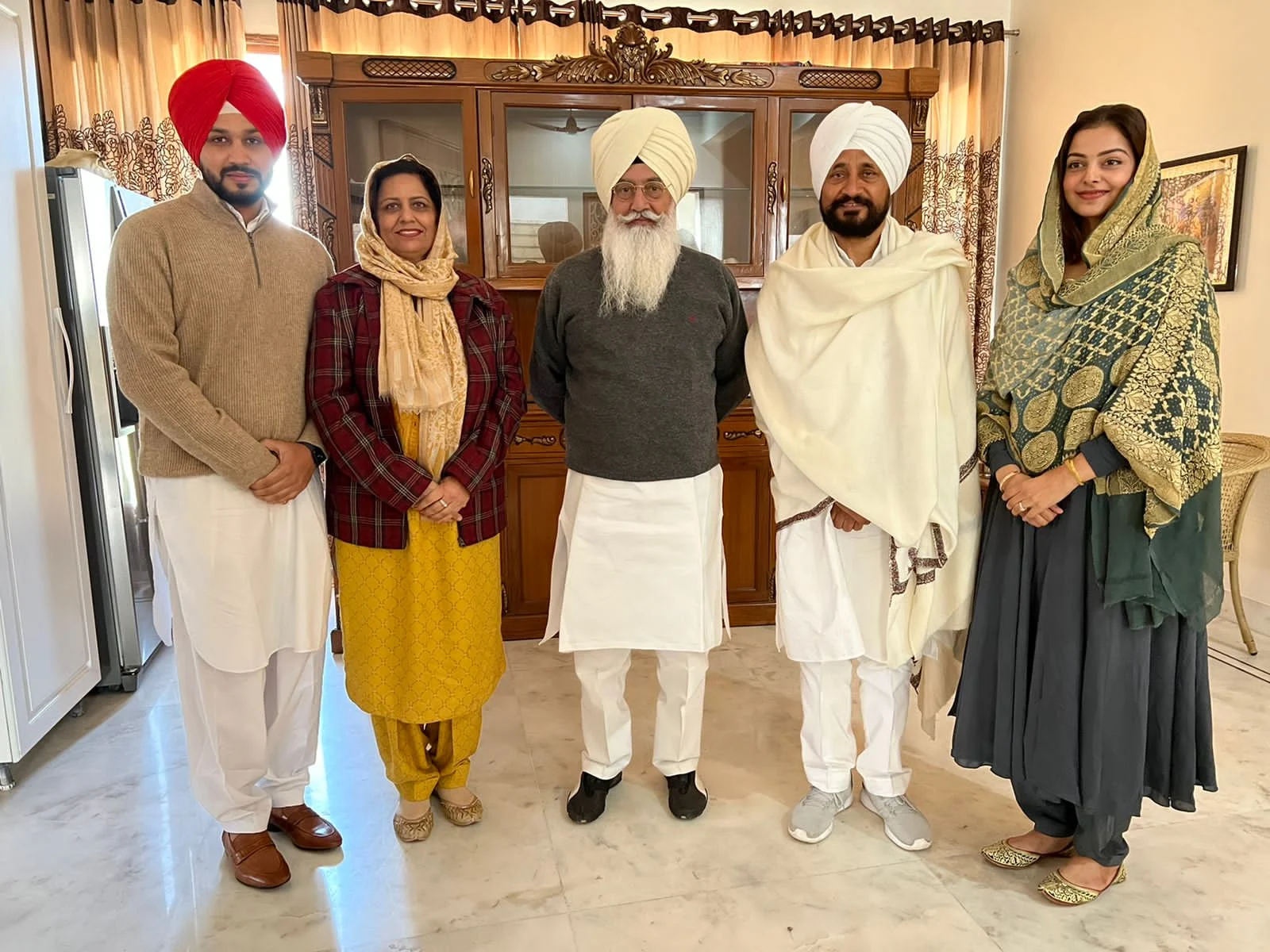डेरा ब्यास के मुखी बाबा गुरिन्दर सिंह ढिल्लों द्वारा मुख्यमंत्री के साथ मुलाकात