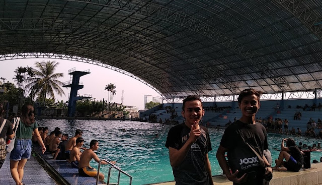uang masuk kolam renang selayang