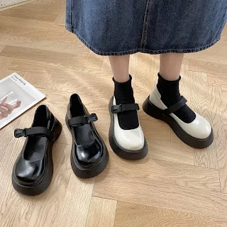 sepatu flats wanita Loafers slip on Glossy Mary Jane gaya baru tinggi tumit 5cm