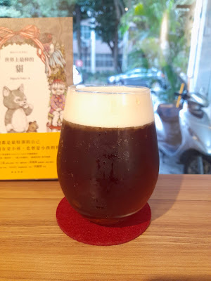 【中和貓咪飲料店】有店貓的手搖飲——予無憂飲品工作室 中和立人店｜飲料、雞蛋糕、Wi-Fi　蓋士予無憂